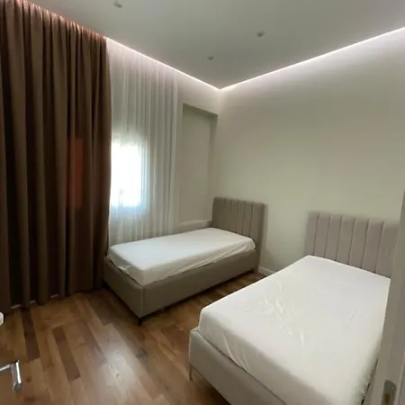 Kenza * Tirana